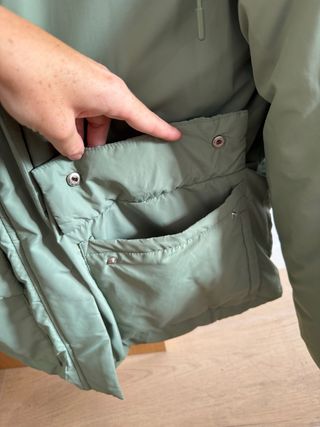 Chaqueta anorak verde pastel