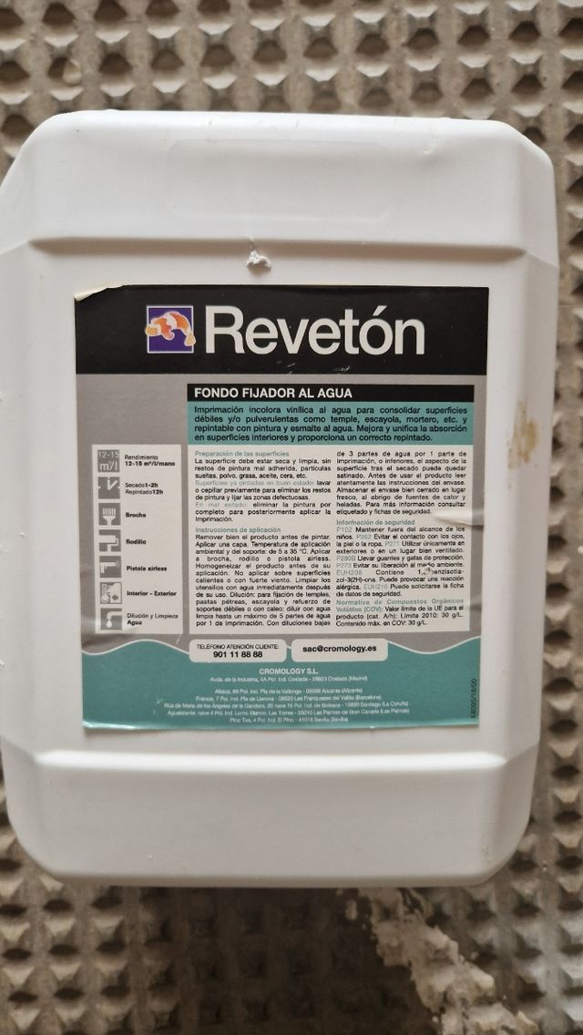 Fondo Fijador al Agua Revetón