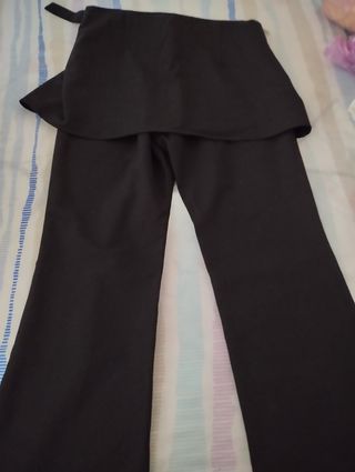Pantalón PULL&BEAR tela stretch falda M
