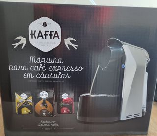 Máquina de café Kaffa cinzenta moderna