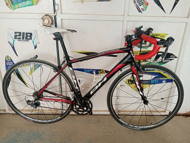 Bicicleta de carretera BH