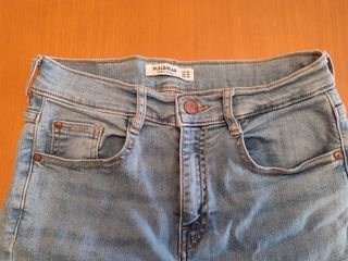 Pantalón vaquero largo Pull&Bear 