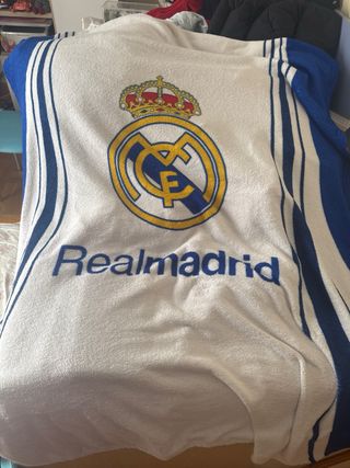 Manta Real Madrid Fleece Azul y Blanco