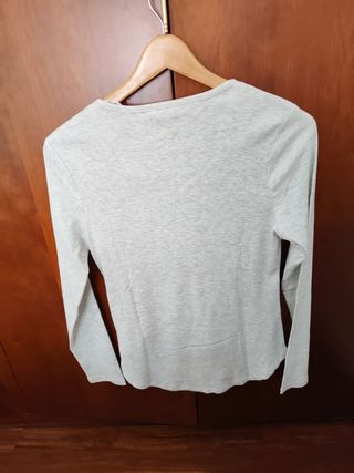 Camiseta Oysho gris a estrenar