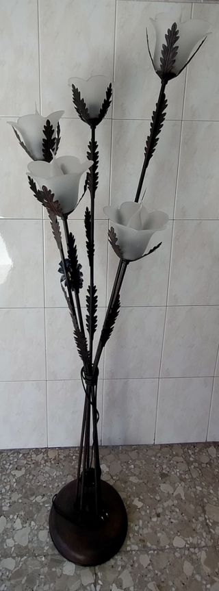 LÁMPARA DE PIÉ metal y cristal