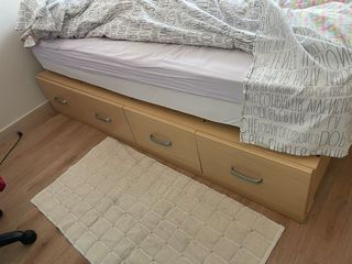 Cama individual con cajones