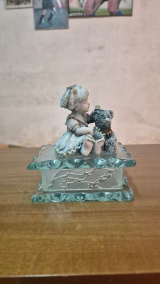 Scatolina bambina con orsacchiotto