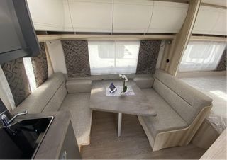 Caravana Hobby de Luxe 400 SFE