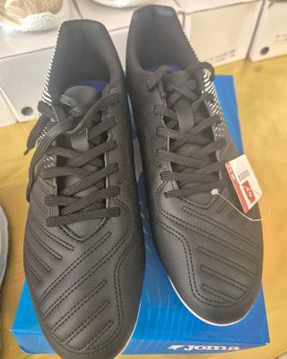Botas de fútbol Joma negras