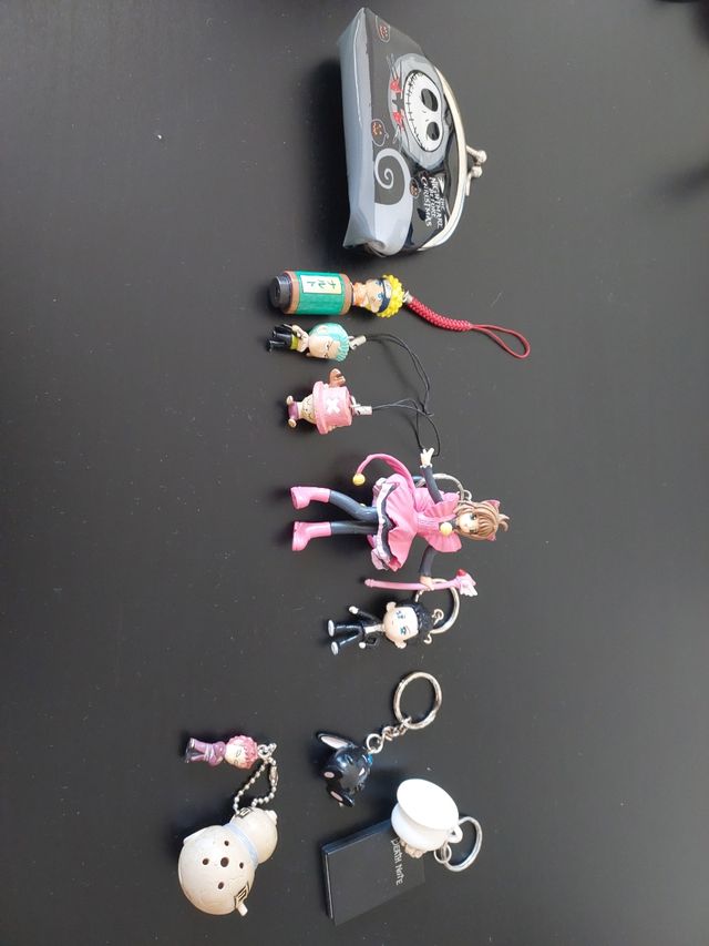 Llaveros anime y personajes varios