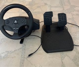 Volante y Pedales PS4 Thrustmaster