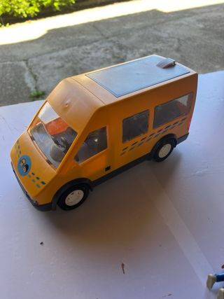 Playmobil: Autobús escolar y figuras