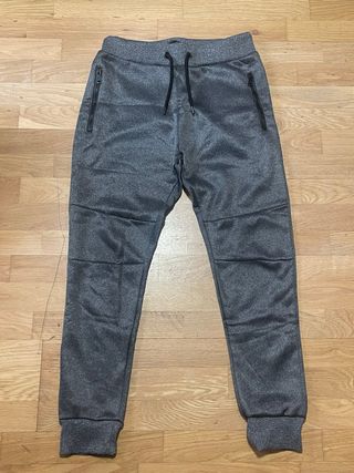 Pantalón chándal gris niño. 
Sin marca