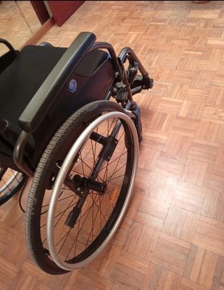 Silla de ruedas nueva