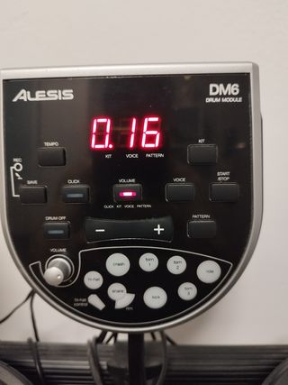 Batería Electrónica y Amplificador Roland