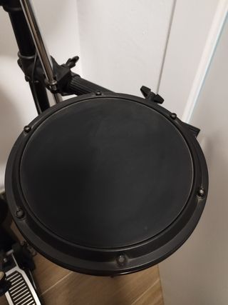 Batería Electrónica y Amplificador Roland