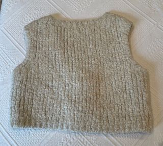 Chaleco de lana beige Momoni