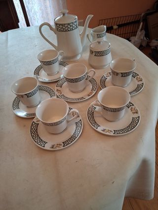 Juego de café de porcelana