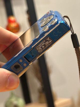 Casio Exilim ZS10 – 14 MP, Zoom Óptico 5x