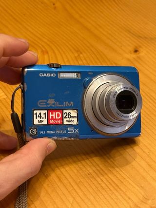 Casio Exilim ZS10 – 14 MP, Zoom Óptico 5x