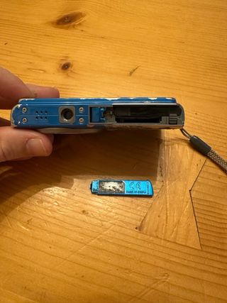 Casio Exilim ZS10 – 14 MP, Zoom Óptico 5x