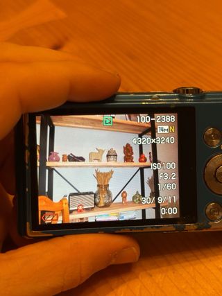 Casio Exilim ZS10 – 14 MP, Zoom Óptico 5x