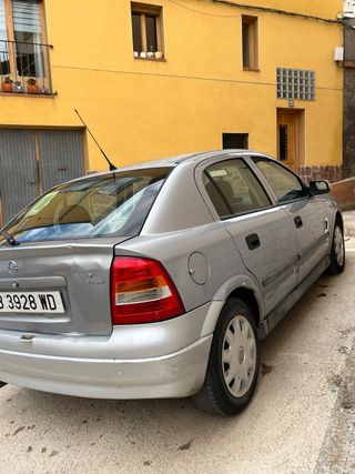 El coche está en perfecto estado. itv todo el año 