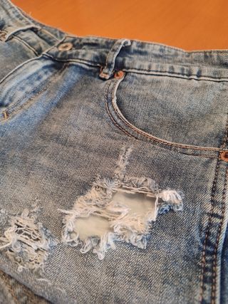 Pantalones cortos vaqueros Pull&Bear desgastados