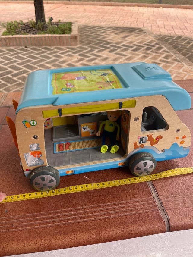 Autocaravana Hape de madera