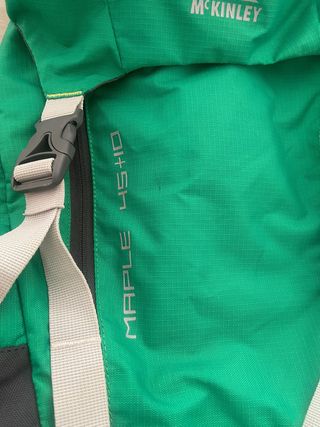 Mochila de montaña McKinley Verde y Gris