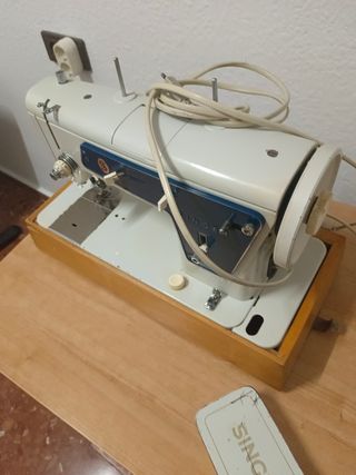 Máquina de coser Singer