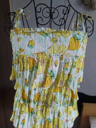 Top de algodón con volantes y estampado floral