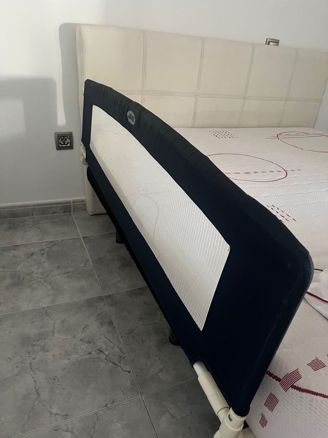 Barra anticaídas para cama