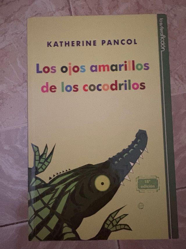 Los ojos amarillos de los cocodrilos