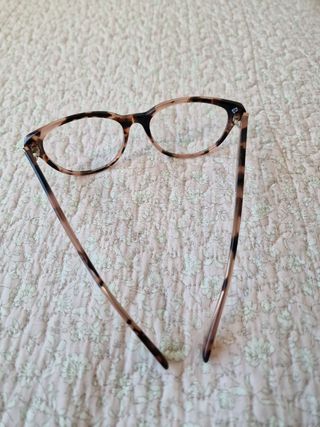 Montura de gafas tortuga