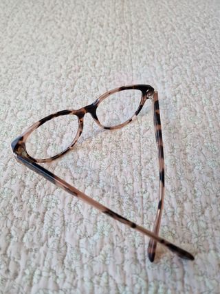 Montura de gafas tortuga