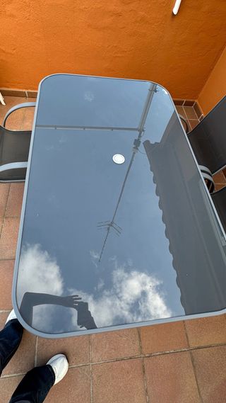 Conjunto Mesa, Sillas y Sombrilla Terraza