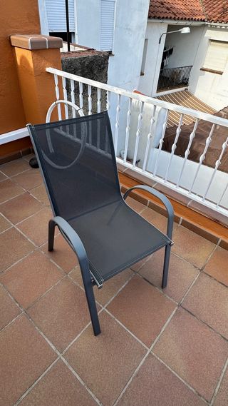 Conjunto Mesa, Sillas y Sombrilla Terraza