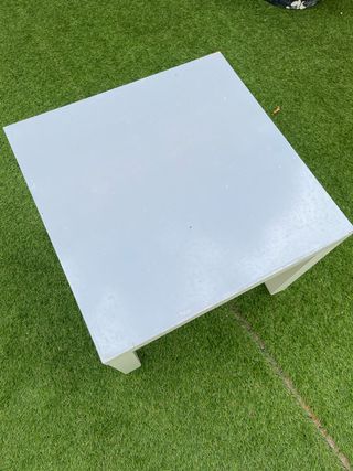 Dos Mesas auxiliar gris 15€ las dos son iguales