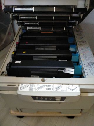 Impresora laser oki c3200
