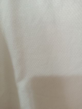 Camisa blanca de manga larga