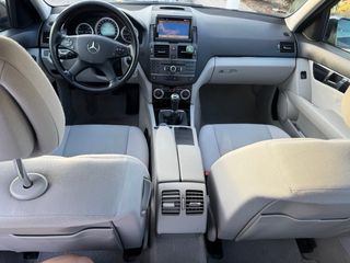 Mercedes-Benz Clase C 2010