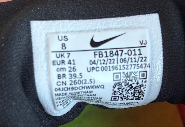 Nike Zoom Fly 5 Negro y Verde.