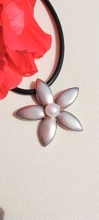 Colgante Tous Perla y Flor Plata