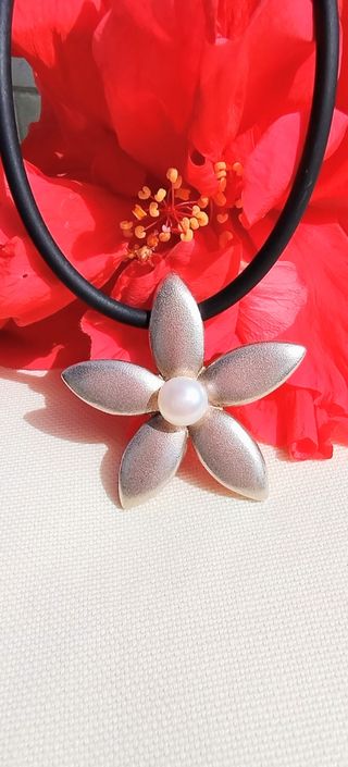 Colgante Tous Perla y Flor Plata