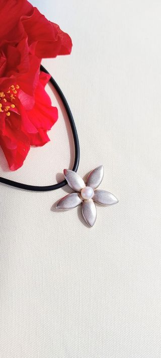 Colgante Tous Perla y Flor Plata