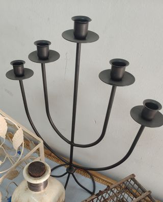 Candelabro de forja negro