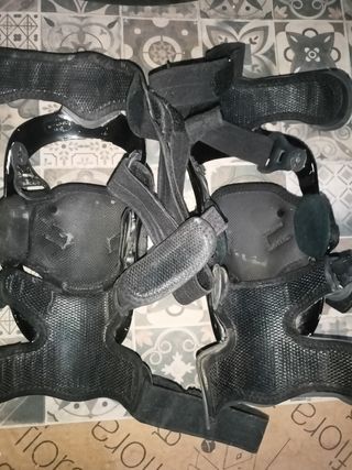 Rodilleras CTI ÖSSUR carbono.