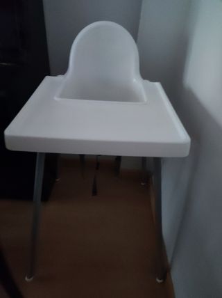 Trona Ikea con colchoneta y funda