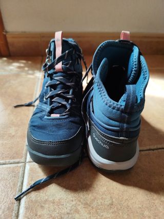 Zapatillas de montaña azules 36